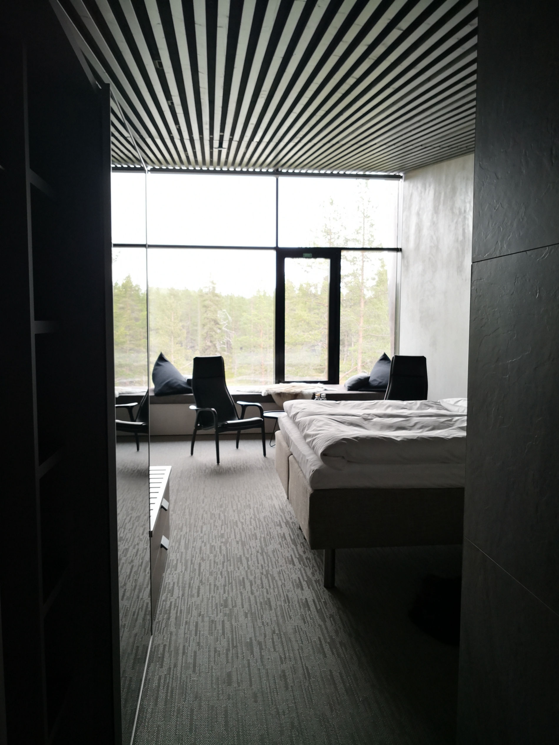 javri-upstairs-bedroom